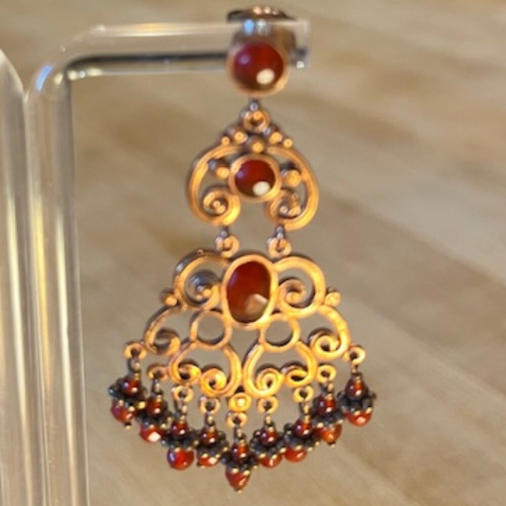 Peruvian Connection Cabernet Drop Earrings – new in box